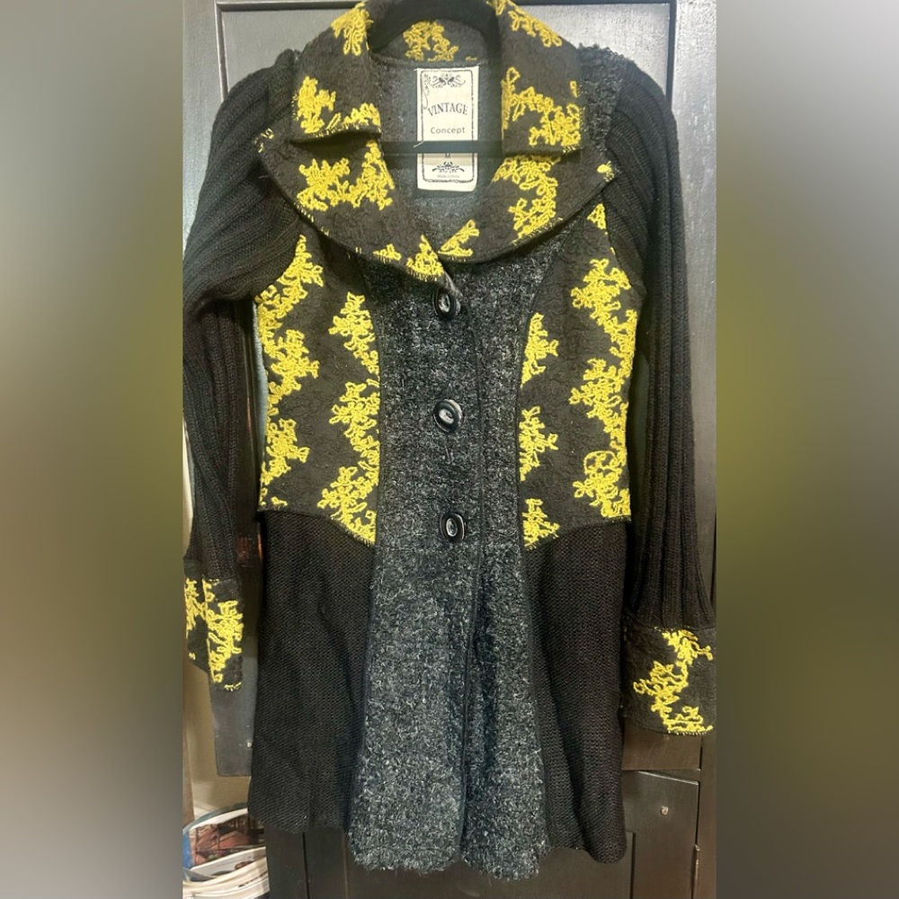 Vintage Black and Gold Patterned Cardigan